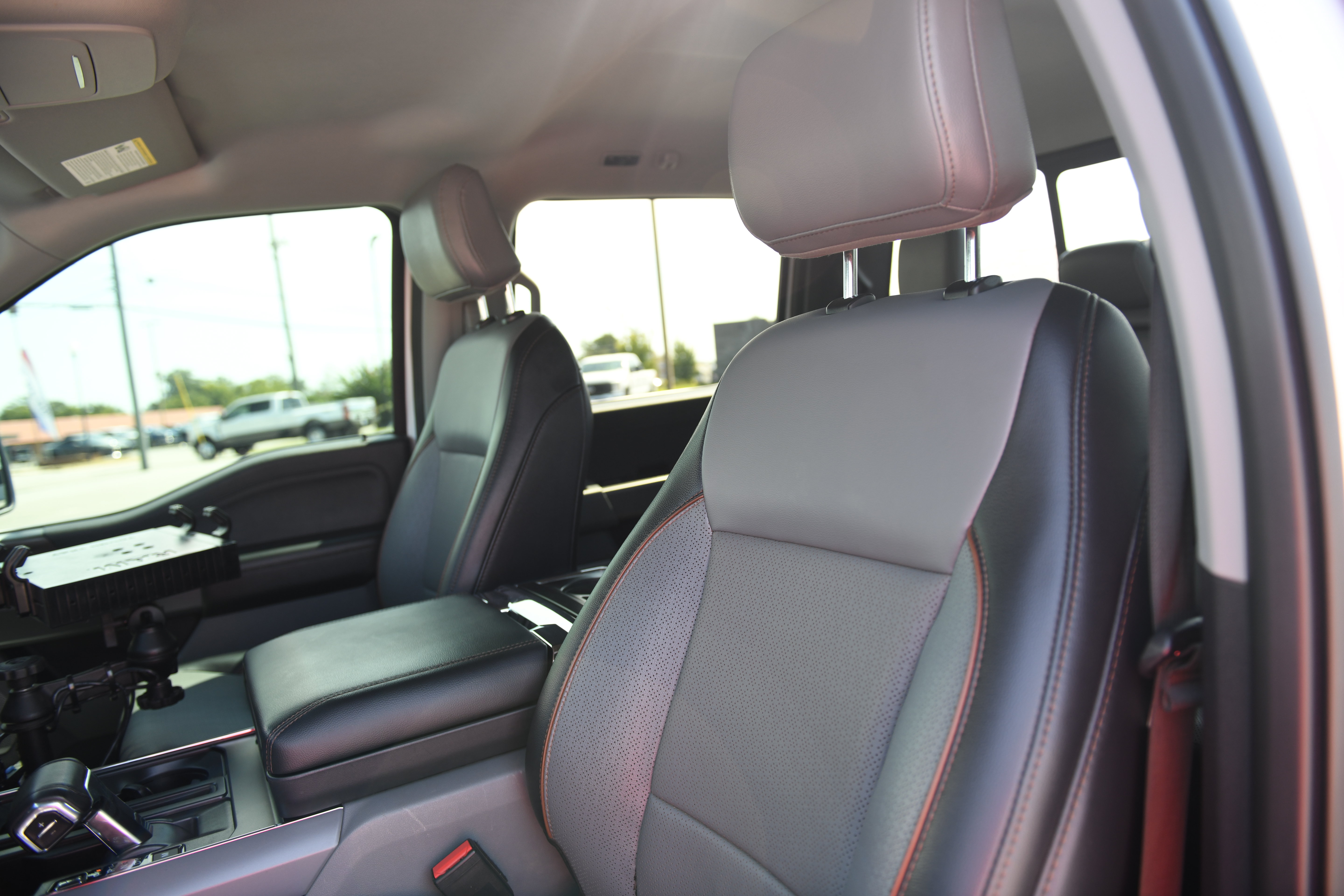 Used 2024 Ford F150 Lariat w/ Bed Utility Package AWD/4WD image 16