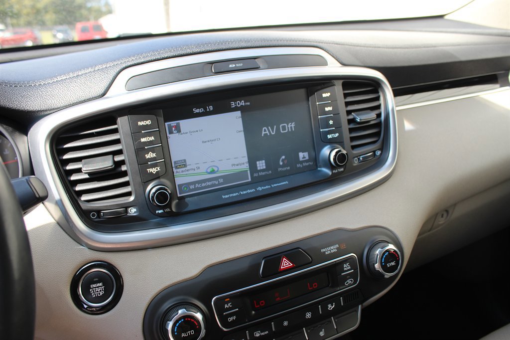 Used 2019 Kia Sorento EX w/ EX Touring Package image 9