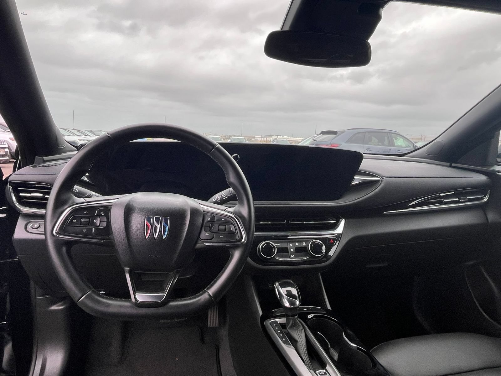 Used 2025 Buick Envista Sport Touring FWD image 31