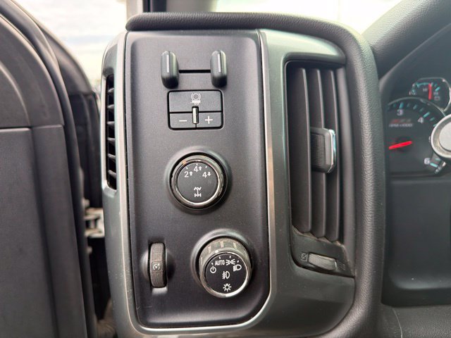 Used 2015 Chevrolet Silverado 2500 LT w/ LT Convenience Package AWD/4WD image 20