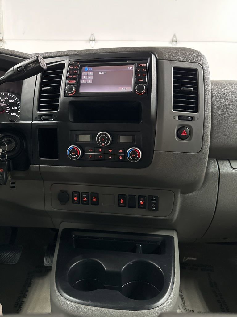 Used 2015 Nissan NV 3500 SL w/ Technology Package image 22