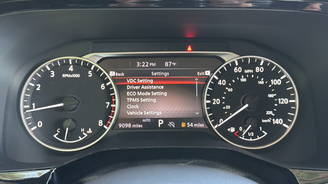 Used 2025 Nissan Pathfinder SV AWD/4WD image 37