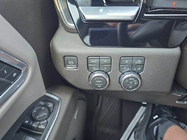 New 2026 GMC Sierra 2500 SLT w/ SLT Convenience Package AWD/4WD image 16