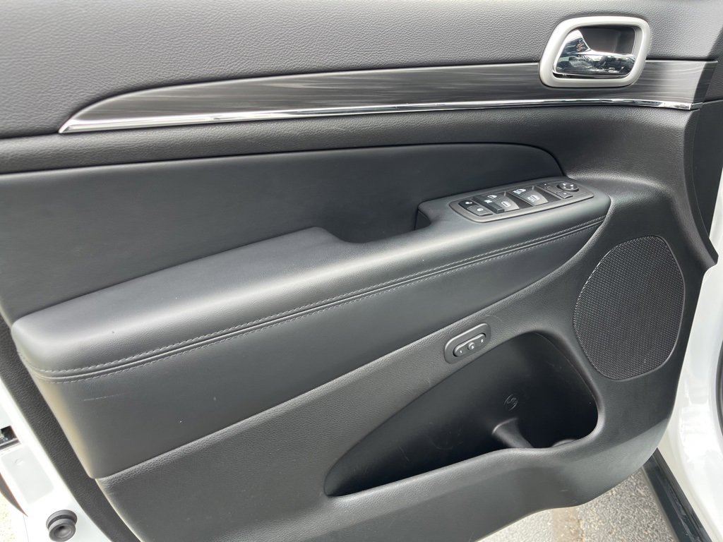 Used 2022 Jeep Grand Cherokee Limited w/ Trailer Tow Group IV image 52