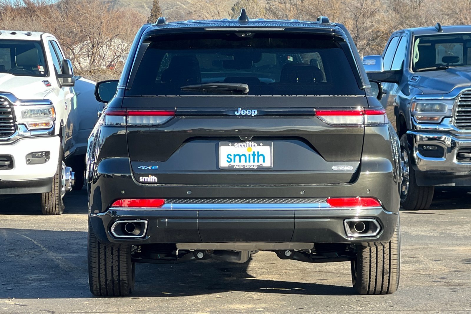 New 2024 Jeep Grand Cherokee Overland w/ Luxury Tech Group IV image 6