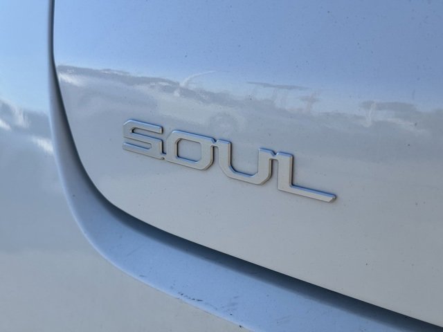 Certified 2024 Kia Soul LX w/ Option Group 015 image 10