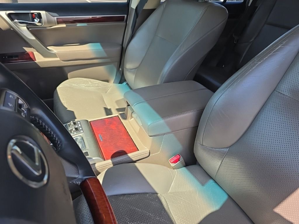Used 2011 Lexus GX 460 w/ Comfort Plus Pkg image 17