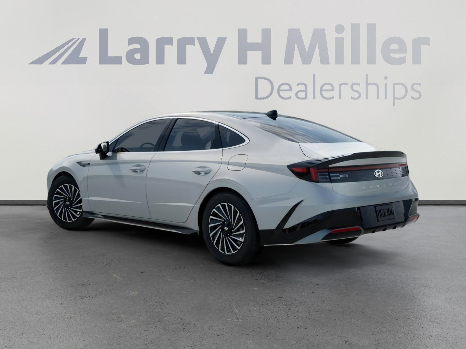 New 2026 Hyundai Sonata Limited FWD image 5