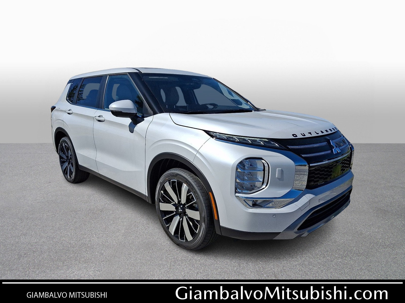 New 2026 Mitsubishi Outlander SE AWD/4WD image 1