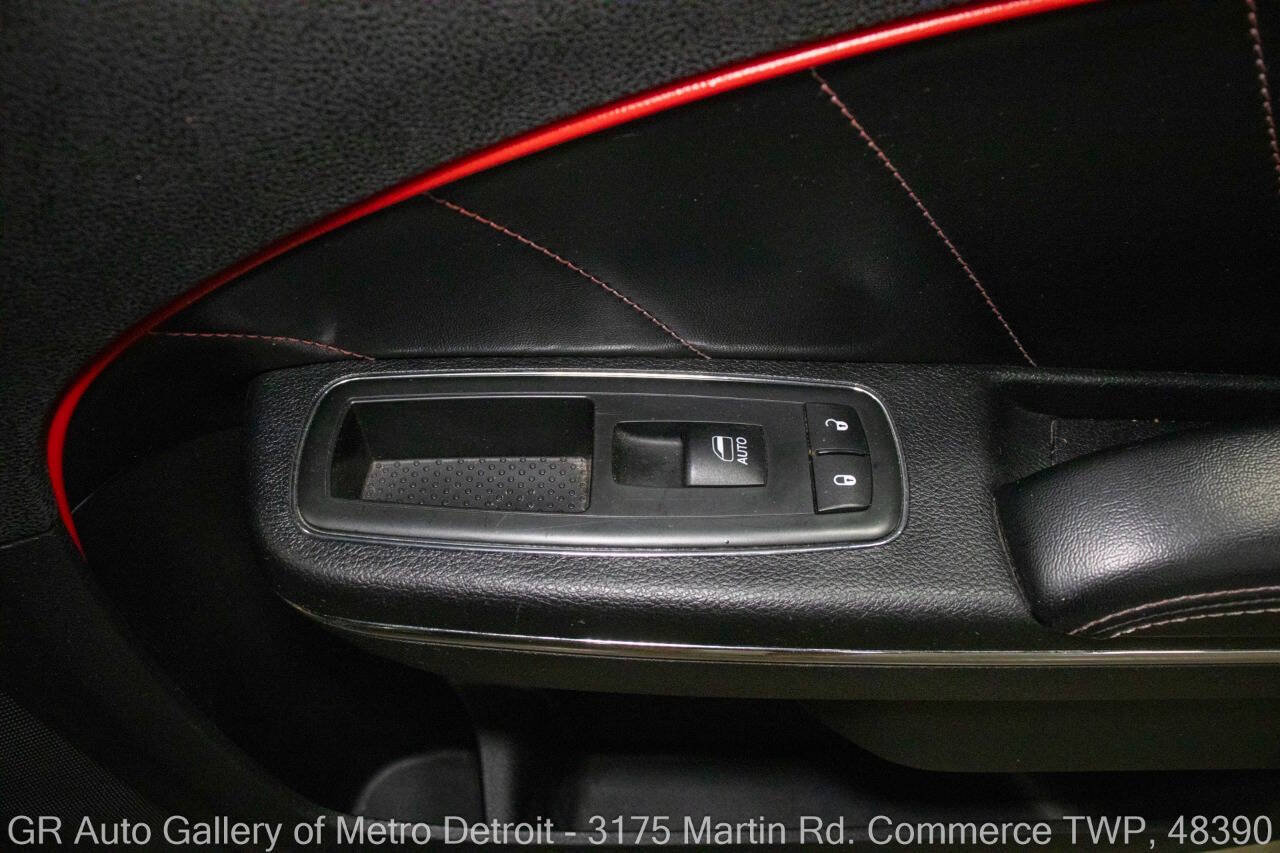 Used 2011 Dodge Charger R/T RWD image 39
