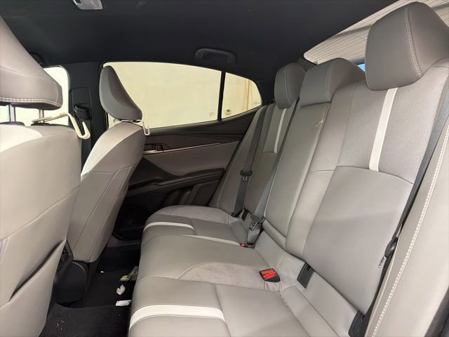 Used 2026 Toyota Camry SE FWD image 10