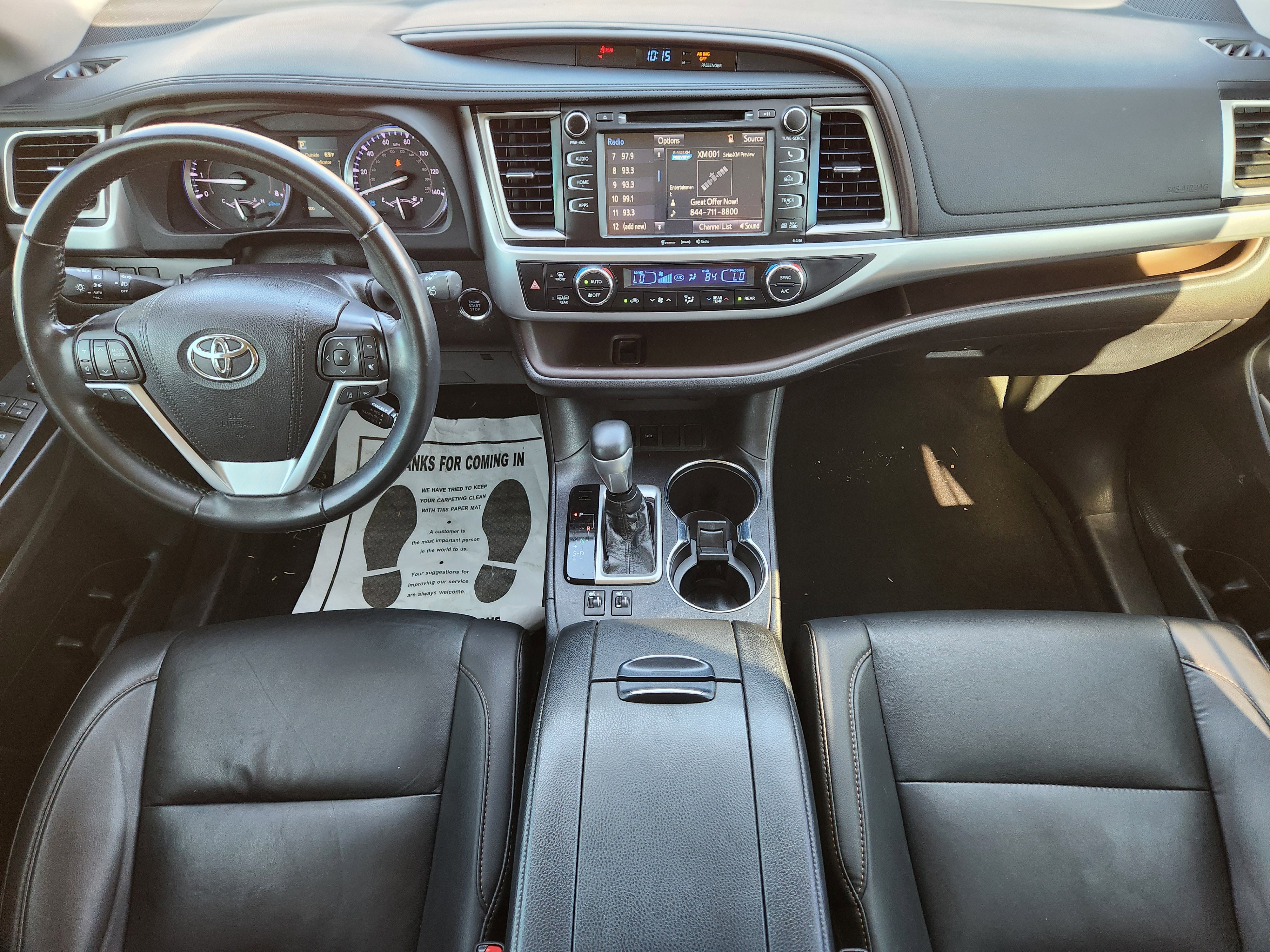 Used 2019 Toyota Highlander XLE image 26