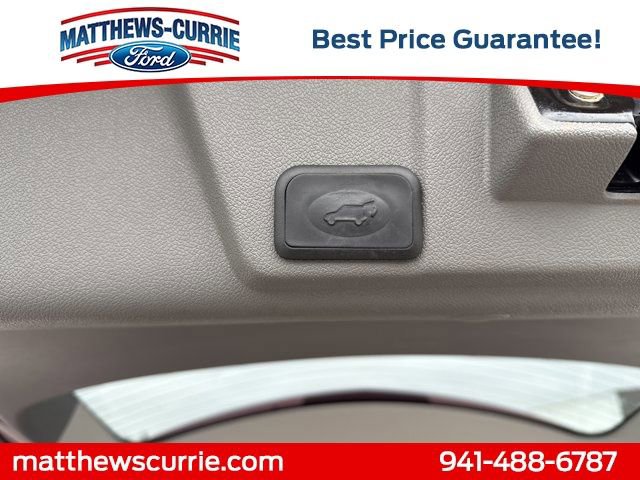Used 2017 Chevrolet Traverse Premier image 41
