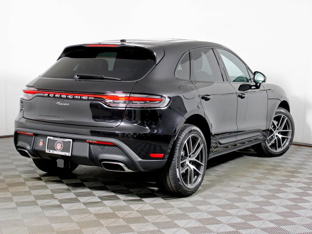 Certified 2026 Porsche Macan AWD/4WD image 7
