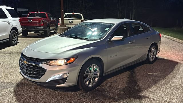 Used 2019 Chevrolet Malibu LT image 2
