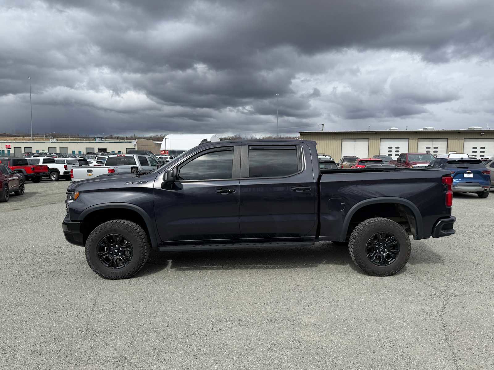 Used 2024 Chevrolet Silverado 1500 ZR2 w/ Technology Package AWD/4WD image 2