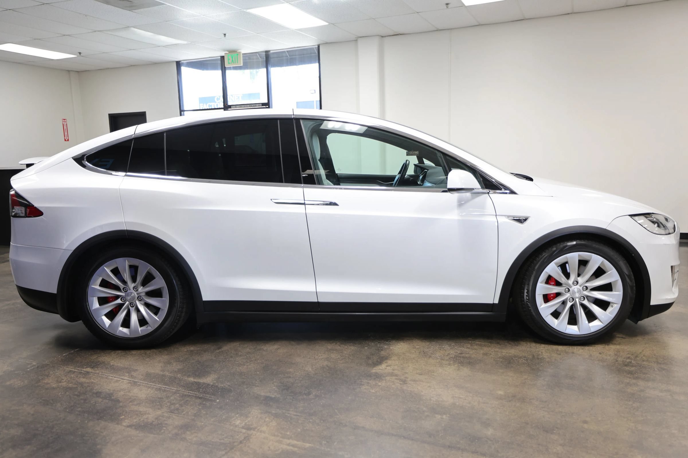 Used 2016 Tesla Model X Performance AWD/4WD image 7
