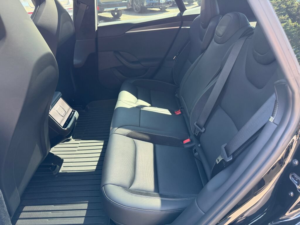 Used 2024 Tesla Model S Plaid AWD/4WD image 5