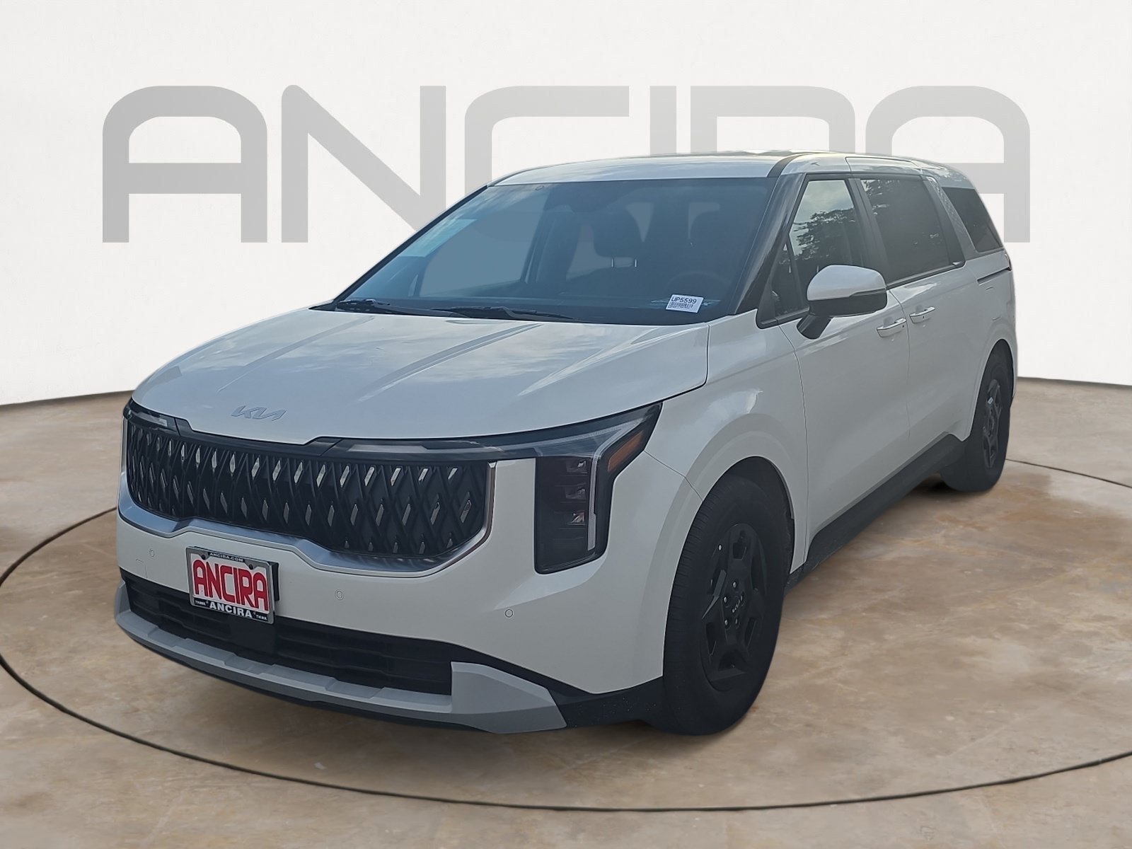 Certified 2026 Kia Carnival LX FWD image 4