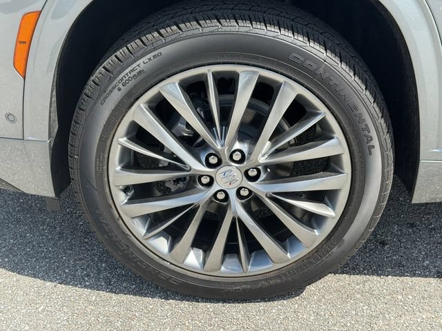 New 2026 Buick Enclave Avenir w/ Super Cruise Package FWD image 11