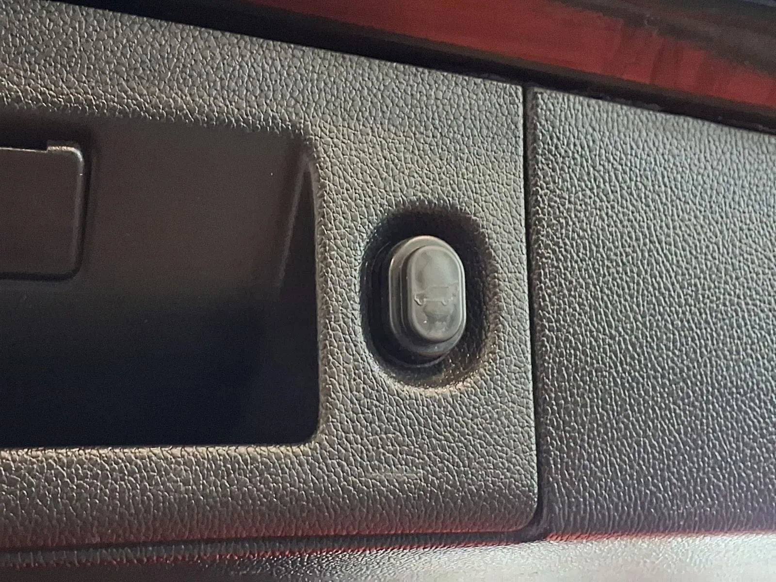 Used 2017 Chevrolet Tahoe LT image 7