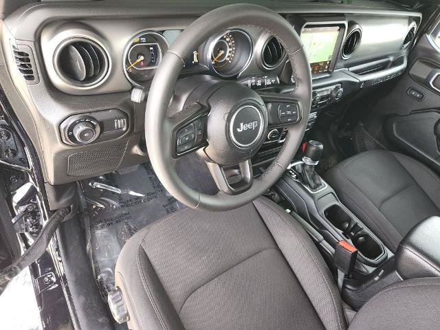 Used 2023 Jeep Wrangler Unlimited Sport w/ Sun And Sound Package AWD/4WD image 12