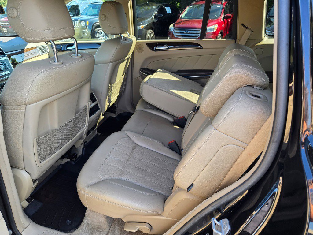 Used 2014 Mercedes-Benz GL 450 4MATIC image 15