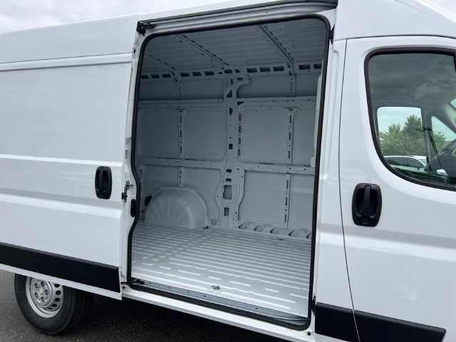 New 2026 RAM ProMaster 1500 w/ Safety Group FWD image 11
