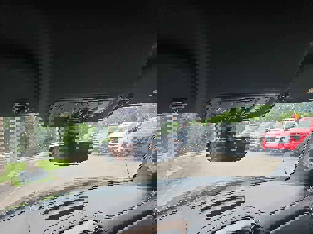 Used 2019 Chevrolet Silverado 1500 High Country w/ Technology Package image 18