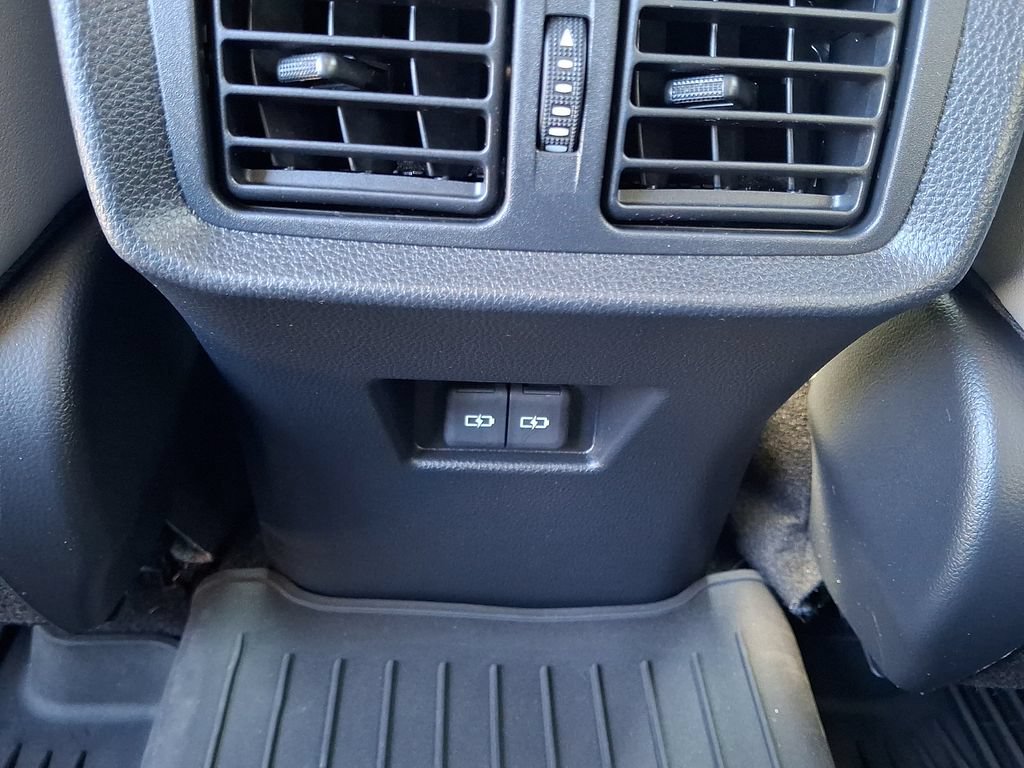 Used 2023 Toyota Venza Limited AWD/4WD image 11