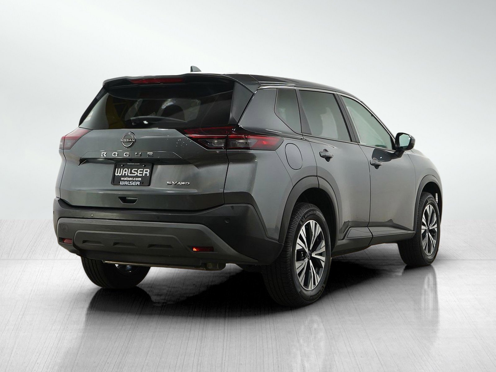 Used 2023 Nissan Rogue SV AWD/4WD image 5