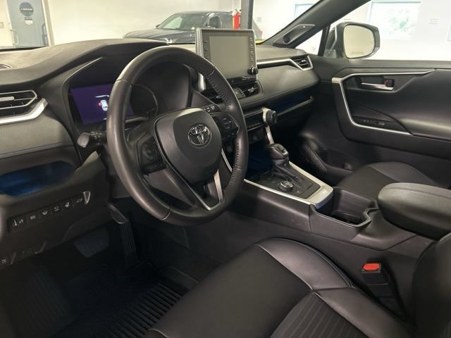 Used 2022 Toyota RAV4 XSE AWD/4WD image 11