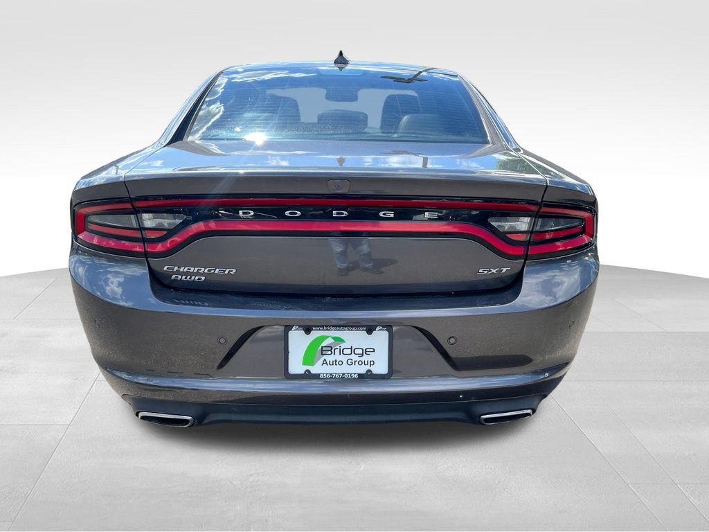 Used 2015 Dodge Charger SXT w/ AWD Plus Group image 7