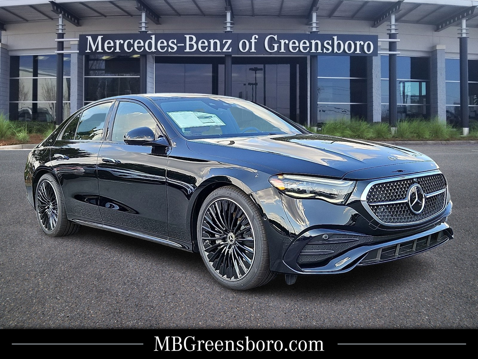 New 2026 Mercedes-Benz E 450 4MATIC Sedan image 1