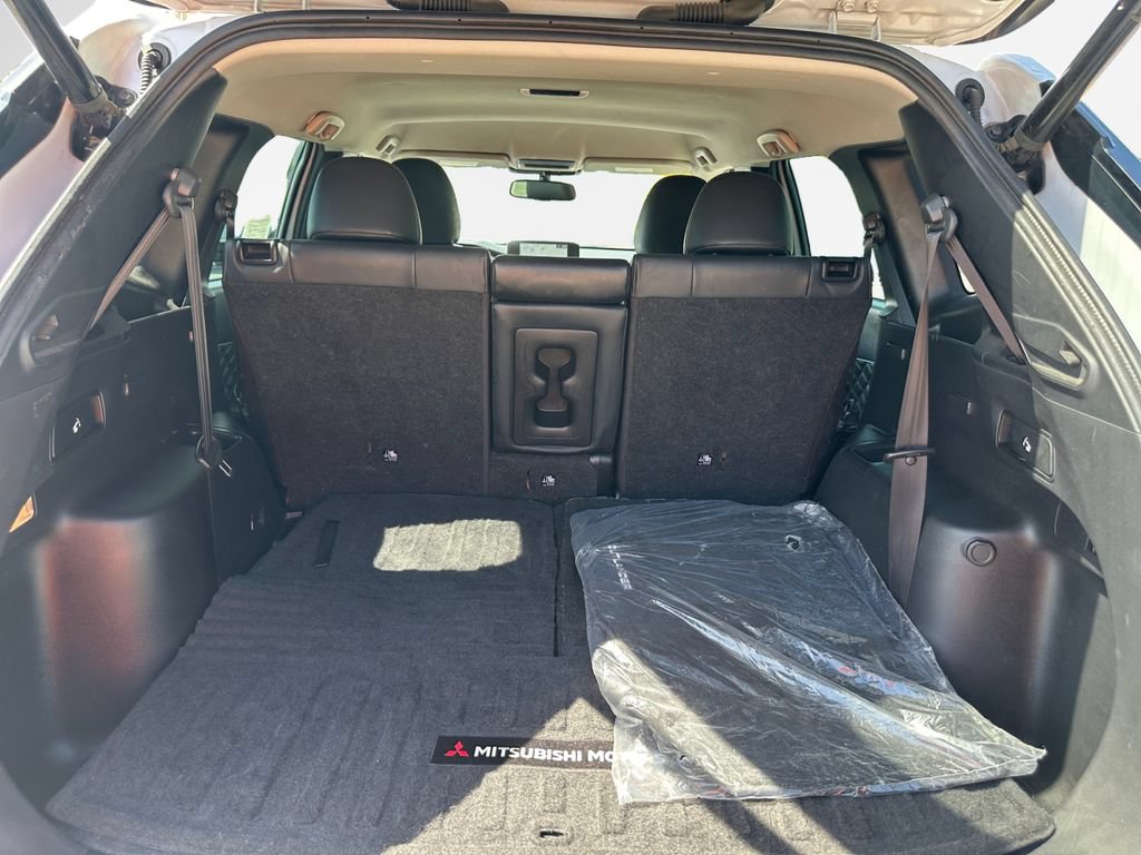 Used 2022 Mitsubishi Outlander SEL AWD/4WD image 25