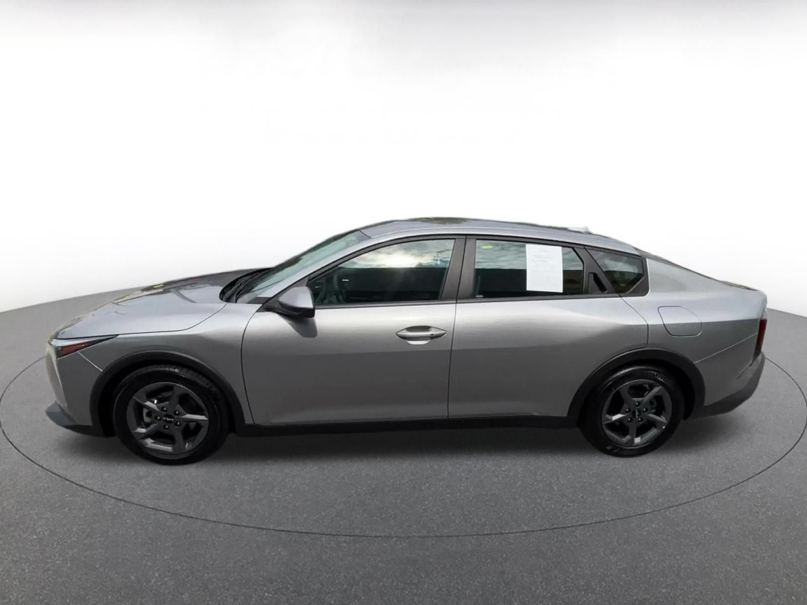 Used 2025 Kia K4 FWD image 8
