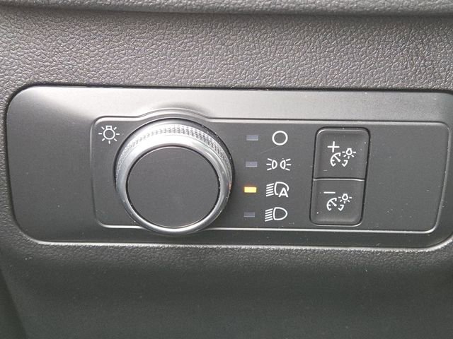 Used 2022 Ford Escape S image 10