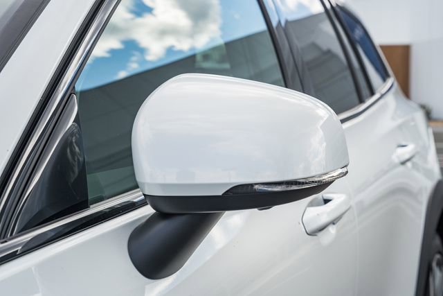 New 2026 Volvo V60 B5 Cross Country Plus w/ Protection Package Premier image 16