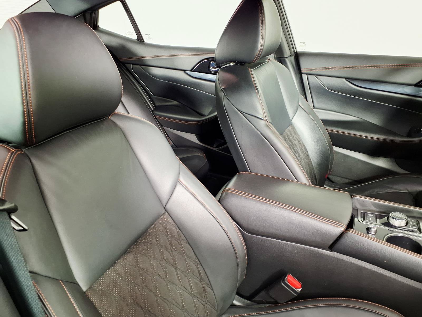 Used 2020 Nissan Maxima SR w/ Sport Mat Group FWD image 10