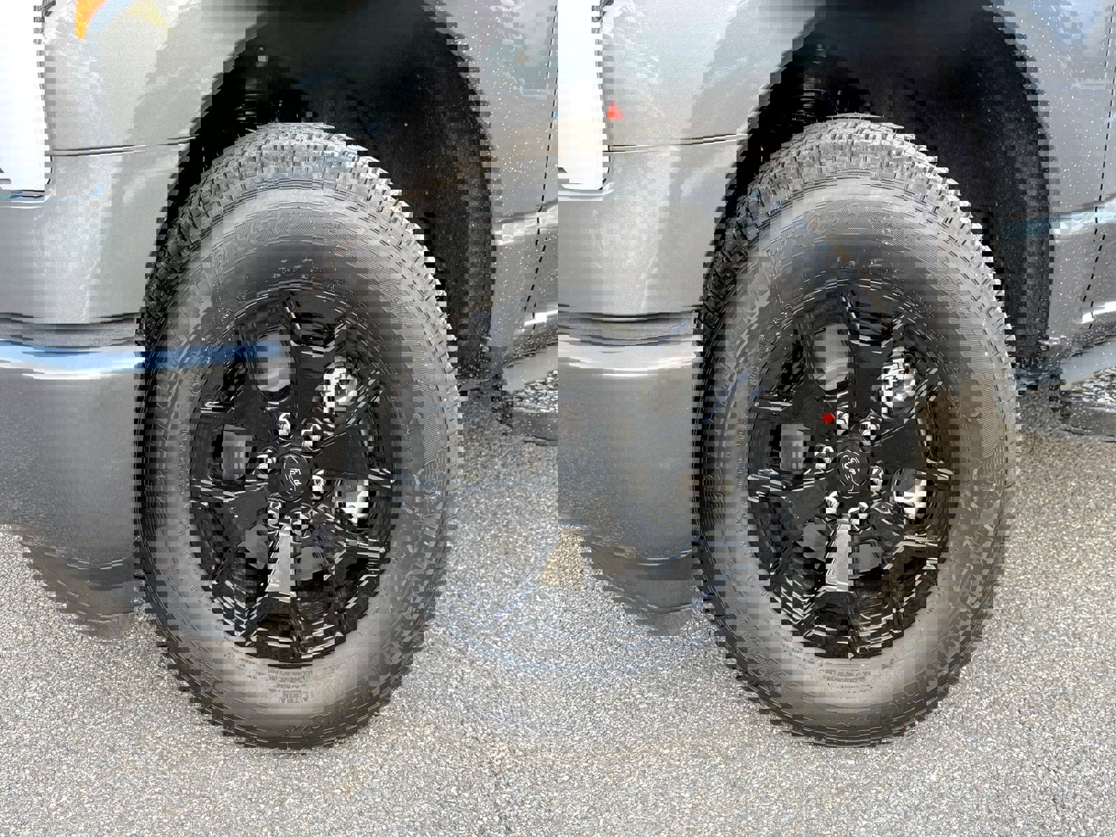 New 2025 Ford F150 Lightning XLT image 32