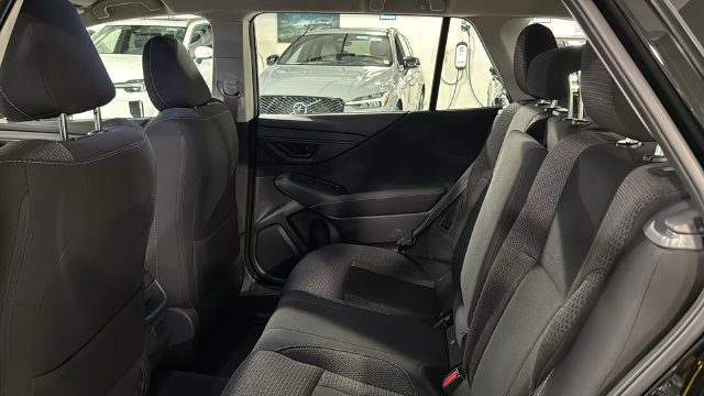 Used 2024 Subaru Outback AWD/4WD image 22