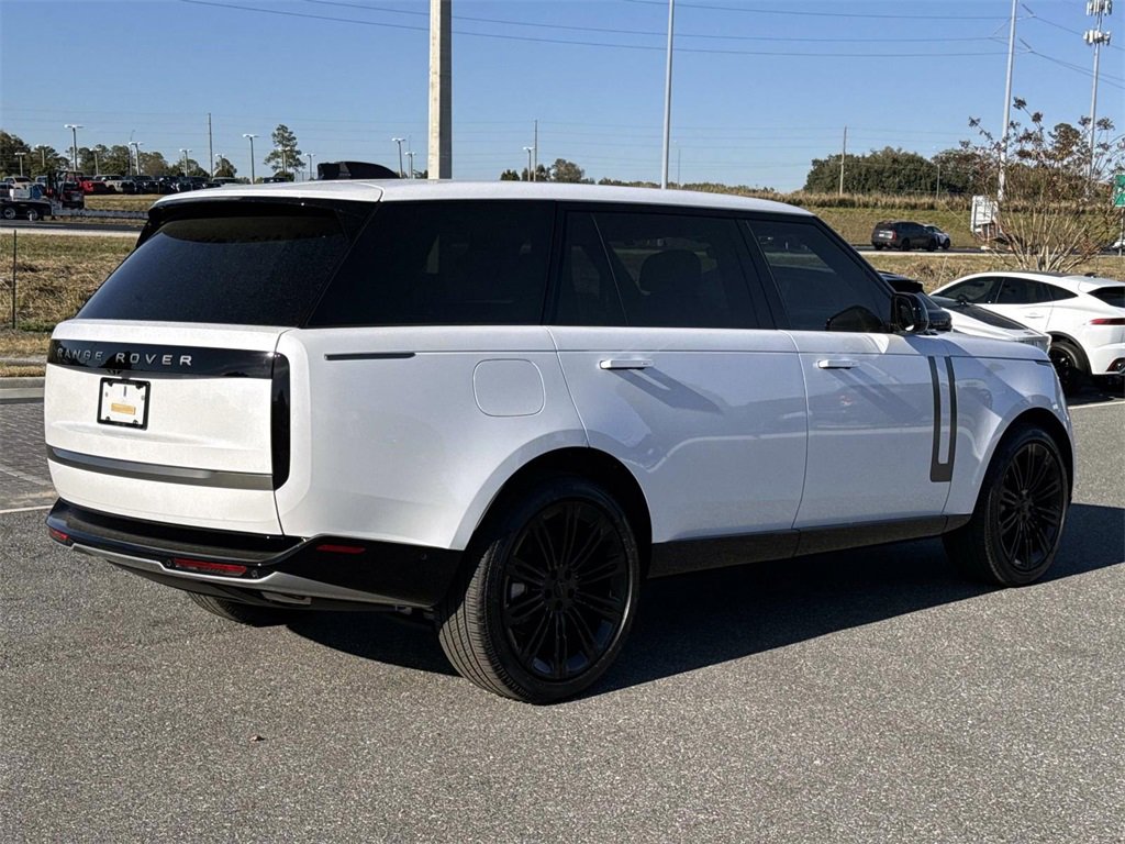 New 2026 Land Rover Range Rover Long Wheelbase SE image 5