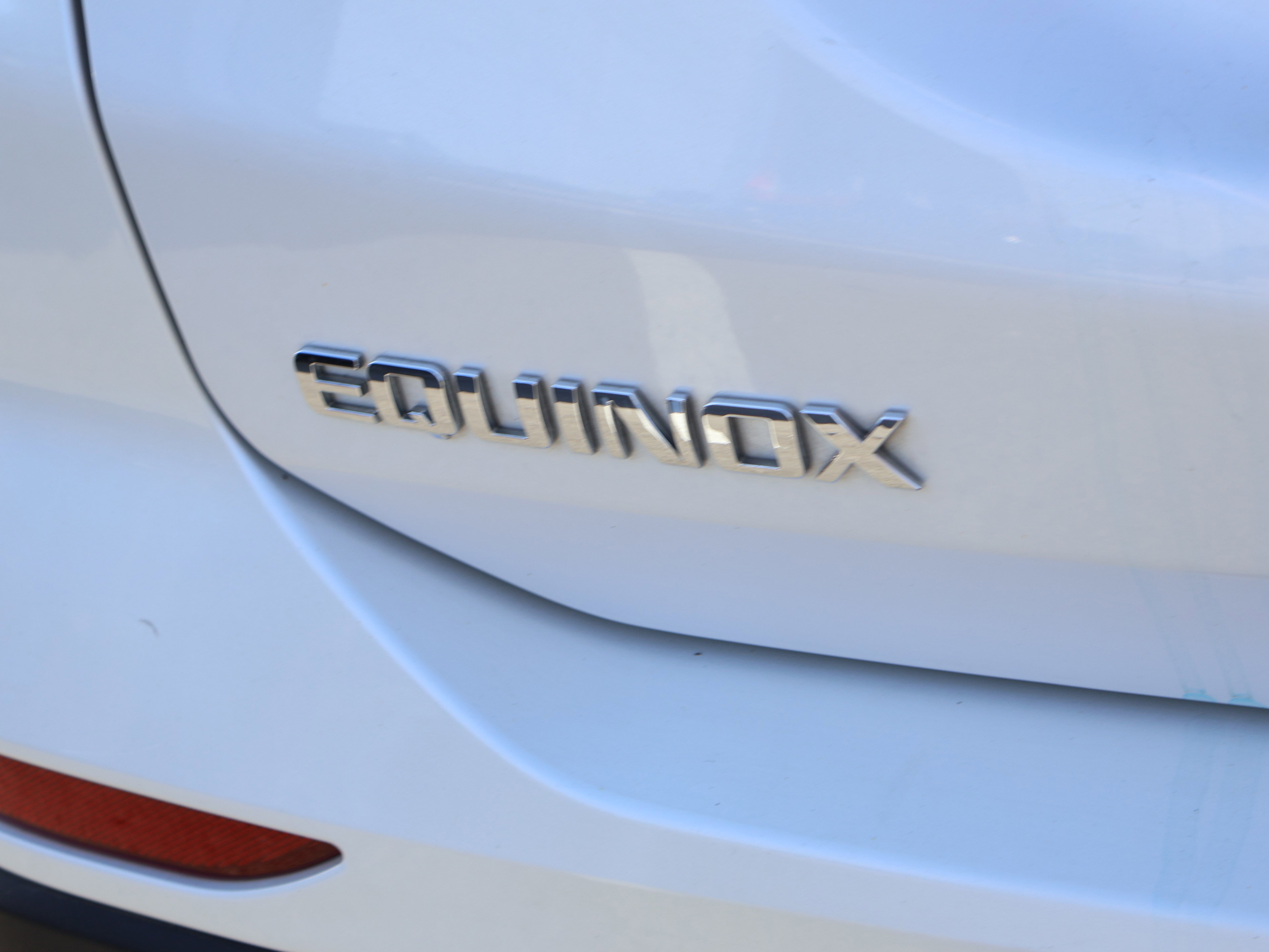 Used 2022 Chevrolet Equinox LT image 17