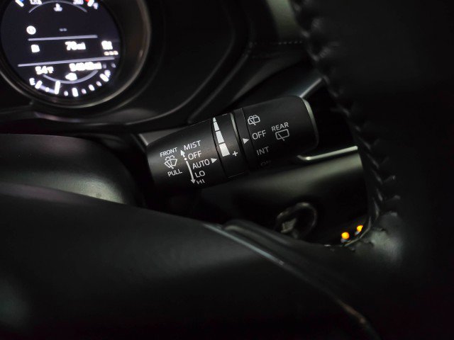 Used 2019 MAZDA CX-5 Touring image 22