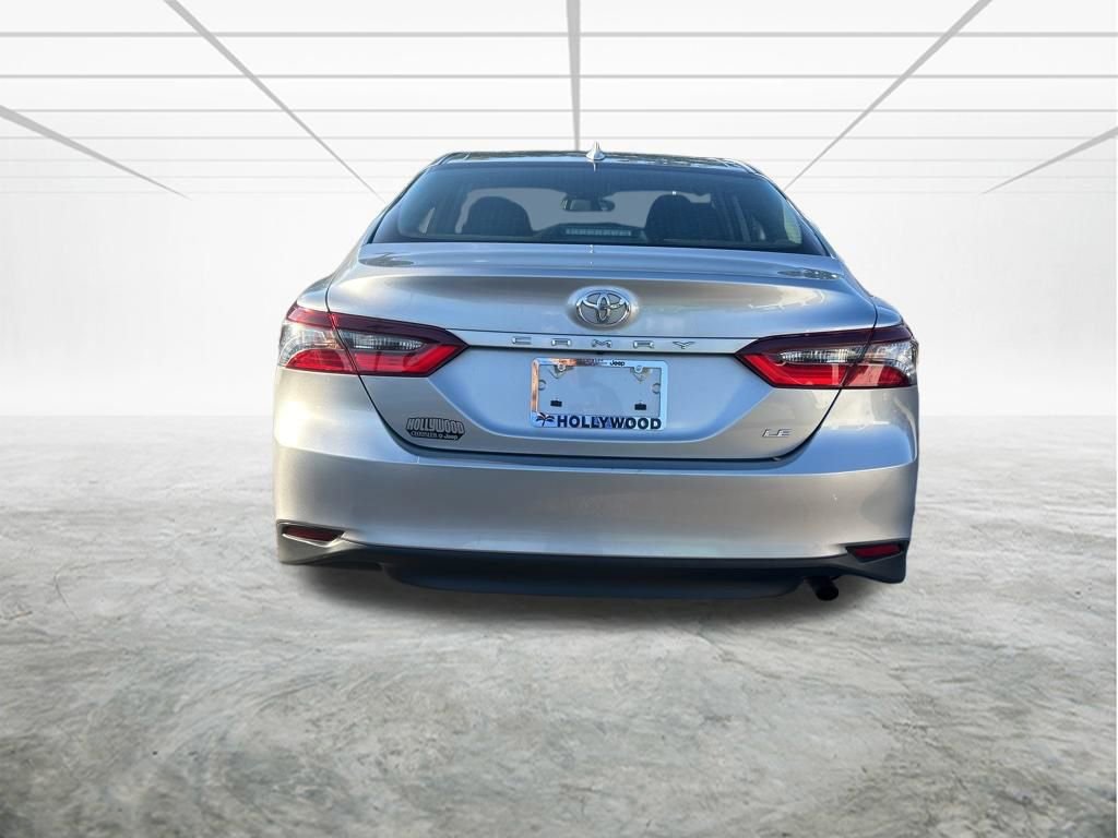 Used 2024 Toyota Camry LE image 5