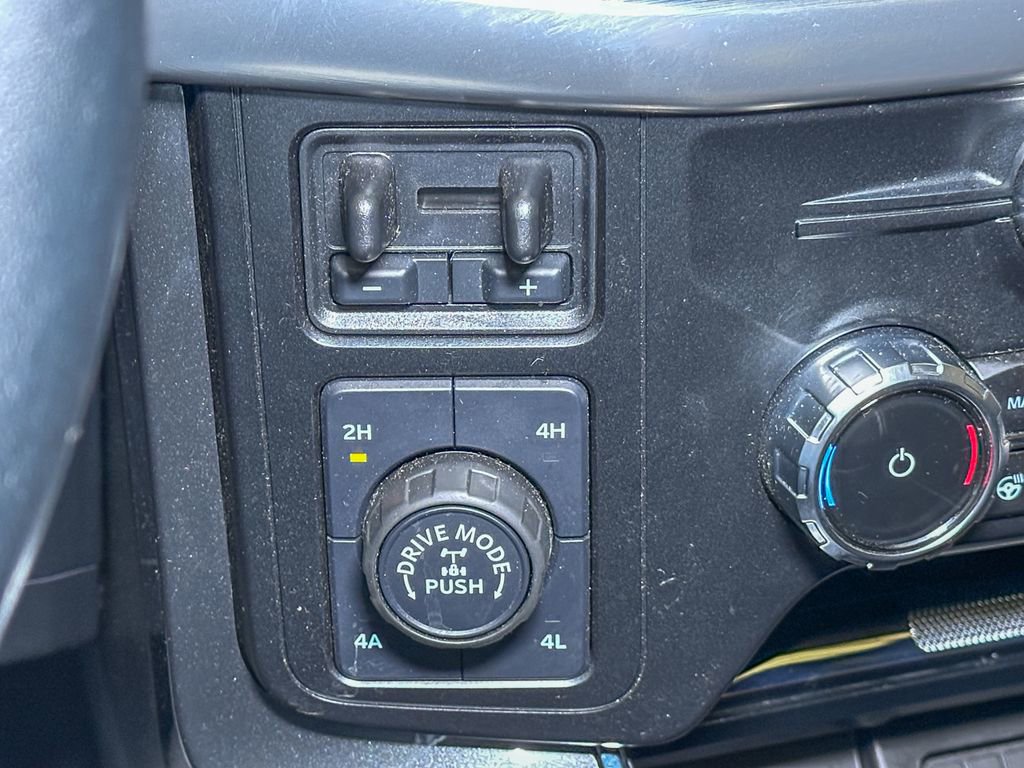 Certified 2023 Ford F150 Lariat w/ Equipment Group 502A High image 40