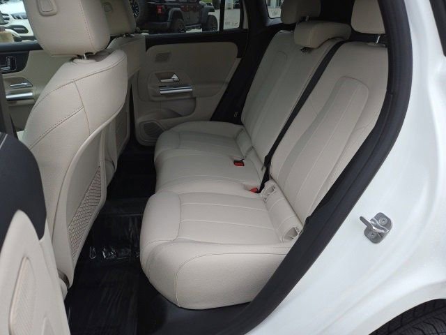 New 2025 Mercedes-Benz GLA 250 image 13