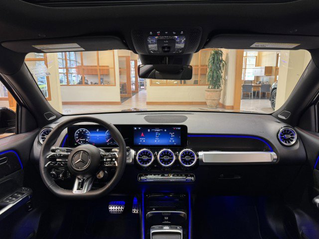Certified 2025 Mercedes-Benz GLB 35 AMG 4MATIC image 7