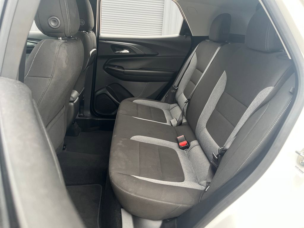 Used 2025 Chevrolet TrailBlazer LT AWD/4WD image 25