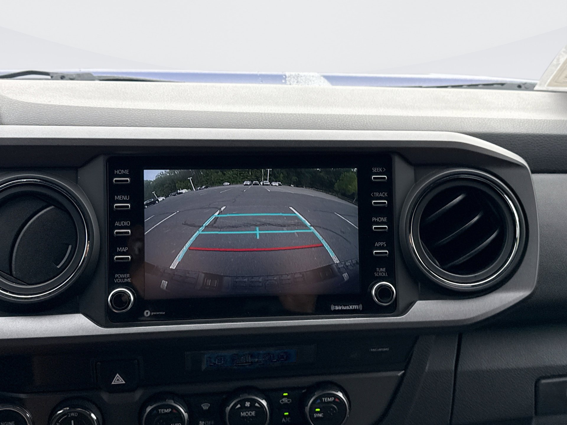 Used 2022 Toyota Tacoma TRD Off-Road image 15